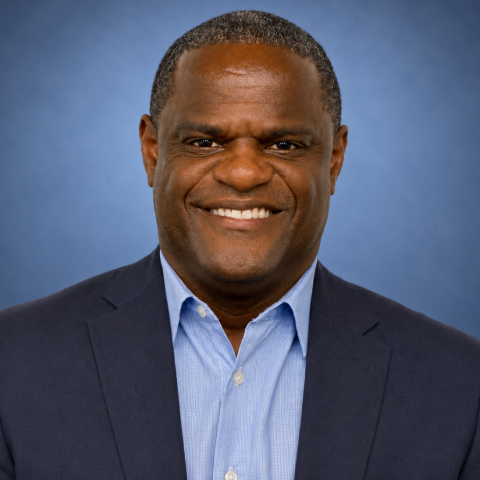 Headshot of Melvin Crum.